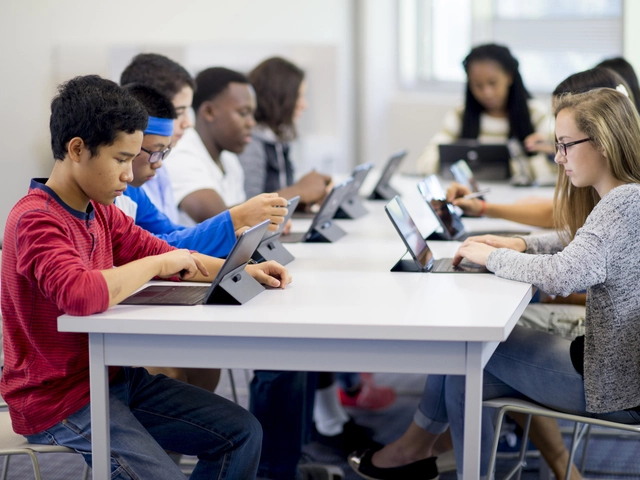 Is UIC a good college for a degree in education?